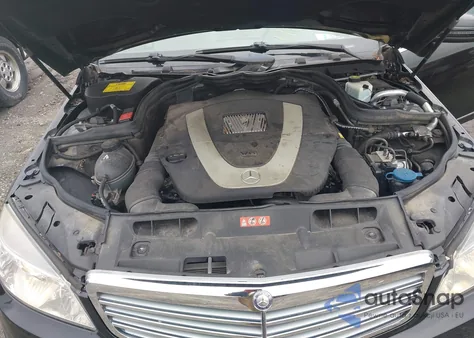 2010 Mercedes-Benz C 300 z USA, uszkodzony, nr VIN WDDGF8BB9AF454536